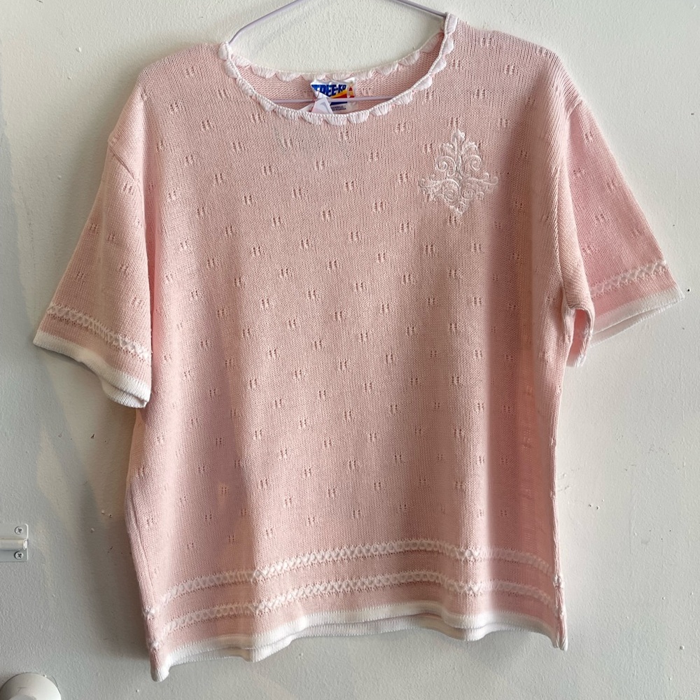 American Vintage Pink Embroidered Top